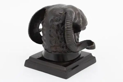 Aries Romjin Statue